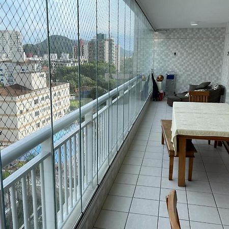 Lindo Apartamento A 50 Metros Da Praia غوارويا المظهر الخارجي الصورة