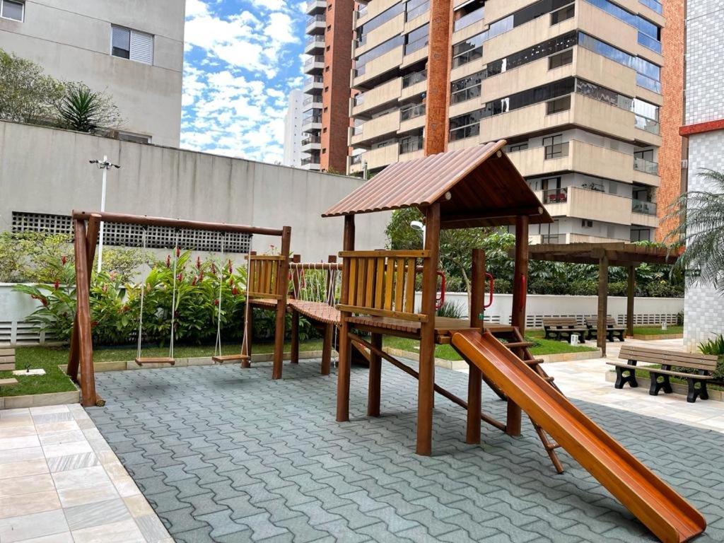 Lindo Apartamento A 50 Metros Da Praia غوارويا المظهر الخارجي الصورة