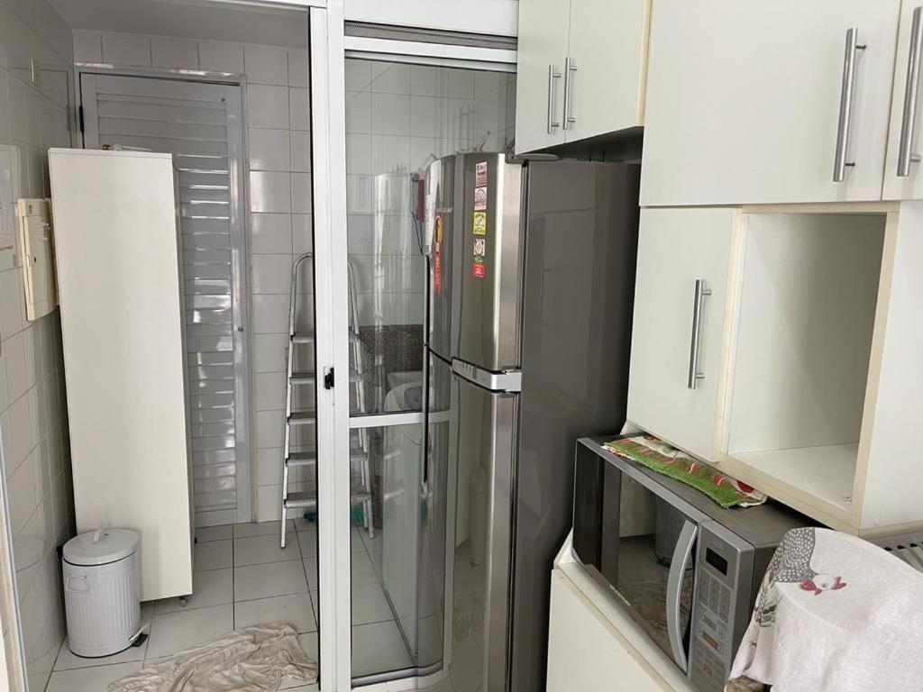 Lindo Apartamento A 50 Metros Da Praia غوارويا المظهر الخارجي الصورة