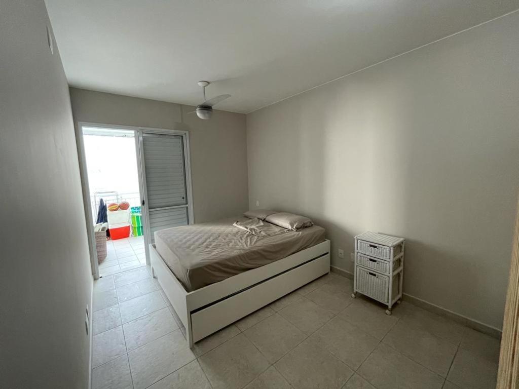 Lindo Apartamento A 50 Metros Da Praia غوارويا المظهر الخارجي الصورة