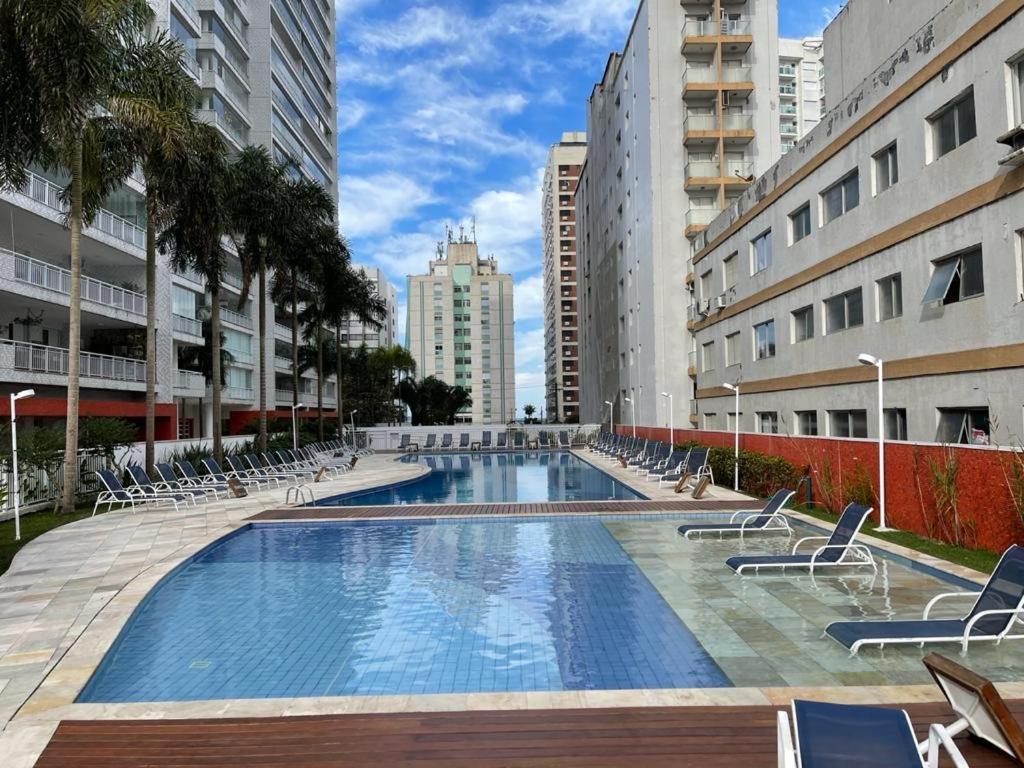 Lindo Apartamento A 50 Metros Da Praia غوارويا المظهر الخارجي الصورة